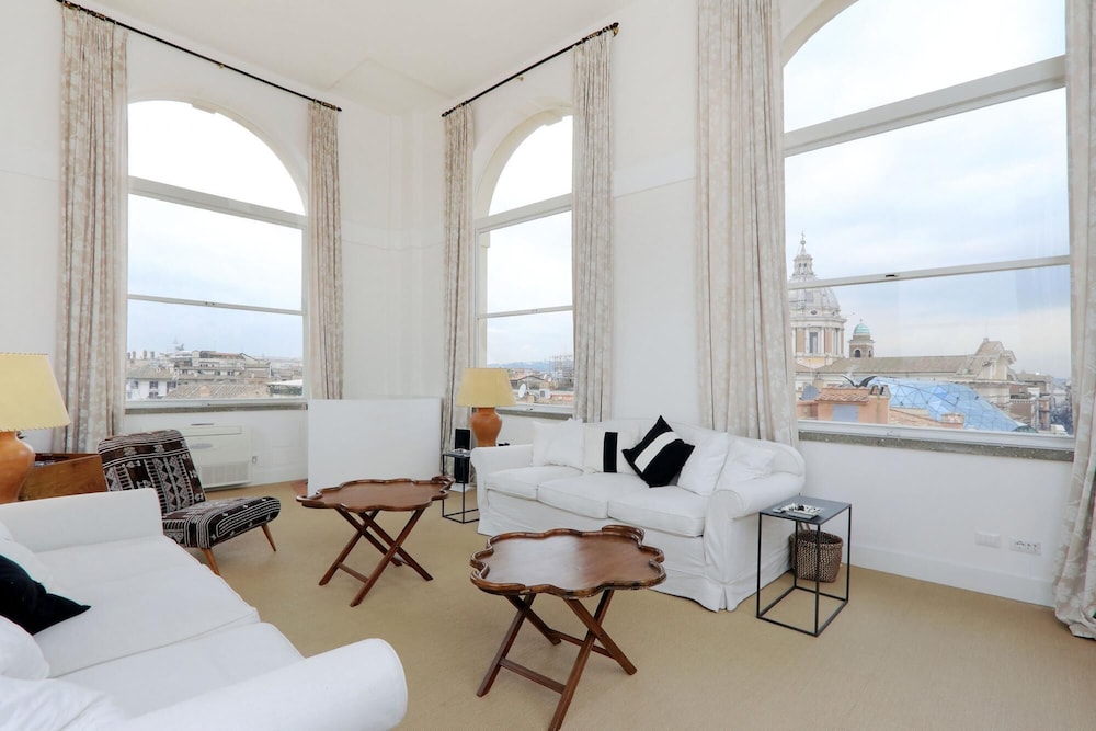 La Camelia an Elegant and Extravagant 2 Bedroom Apartment