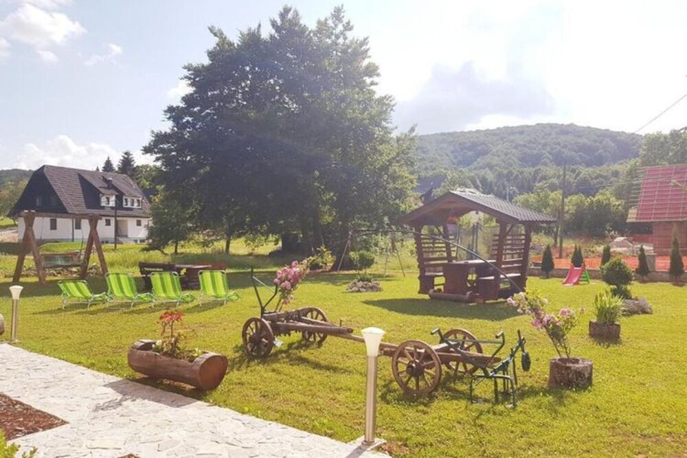 Green Valley Guesthouse in Jezerce