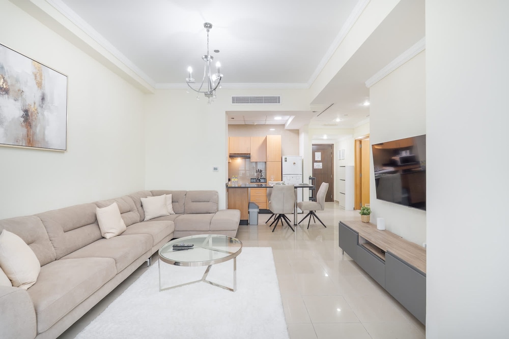1 Bedroom in Marina With Stunning Ain Dubai View