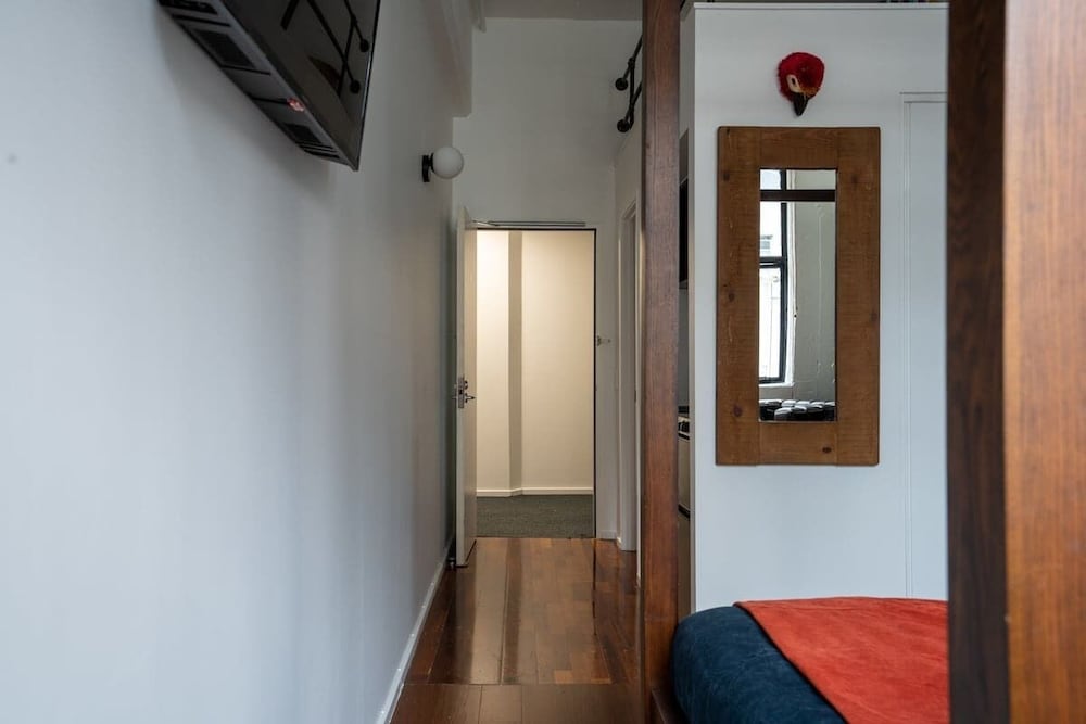 Cosy CBD Loft Walk to Dining+Shopping Zodiak Stays