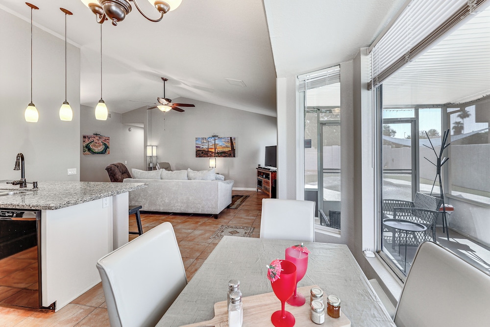 Gilbert Family Home: Games, Private Pool & Patio!
