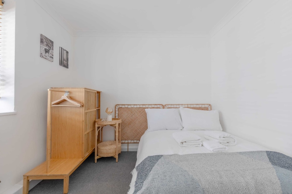 Spacious 3BD Flat, Close to Tube - Fulham!