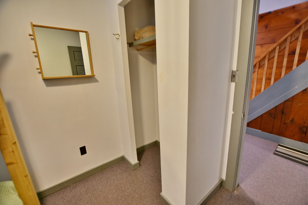 163 Tyrolean Rustic 4 bedroom chalet view 5
