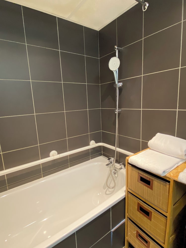Auberge de Jeunesse Paris HI Yves Robert