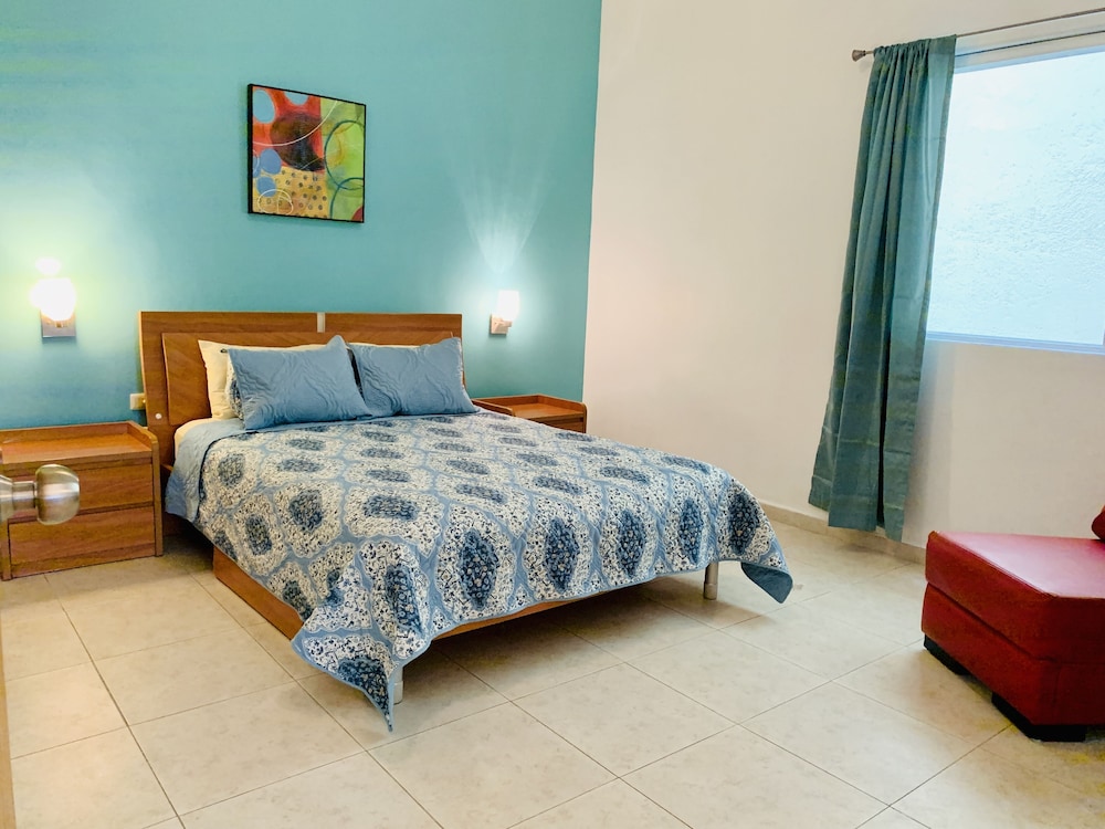 Las Olas downtown Condos by Playa Paradise