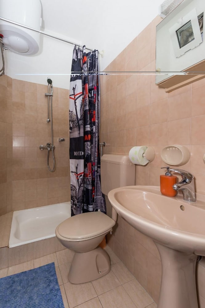 Verica - 15 m From Beach - SA3 view 2