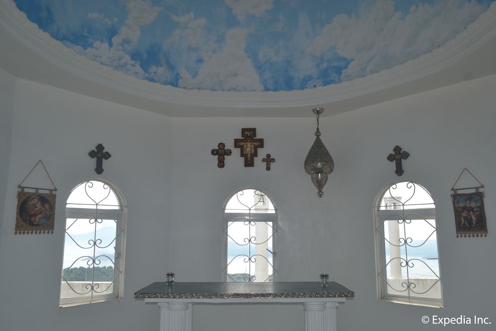 Costiera Fermiliana Tagaytay