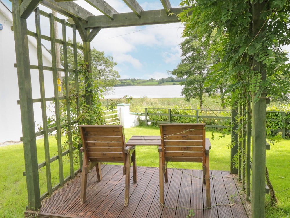 Lakeside Cottage