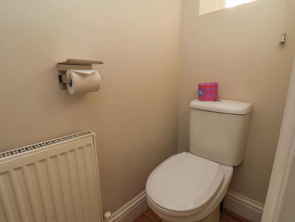 Sixpence Cottage