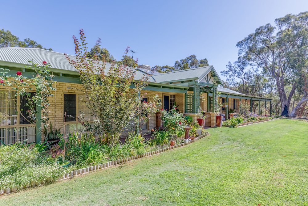 Devonleigh Bed & Breakfast