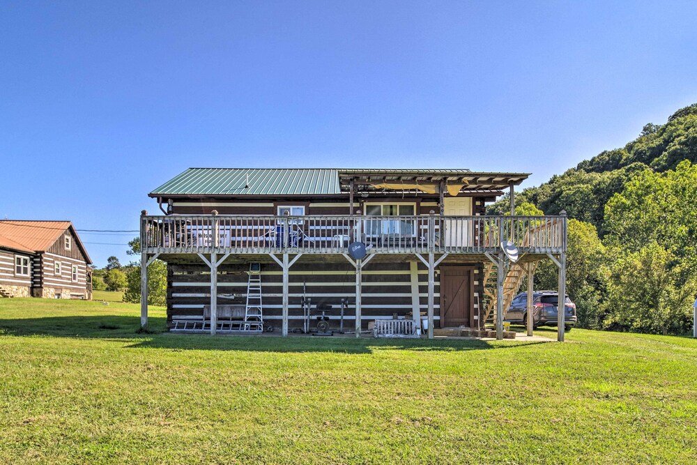 Rogersville Barn Apartment on 27 Acres w/ Pond!