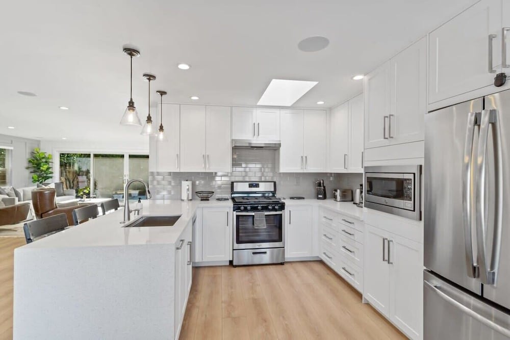 @ Marbella Lane - 3BR W/sweeping Views of Bay Area