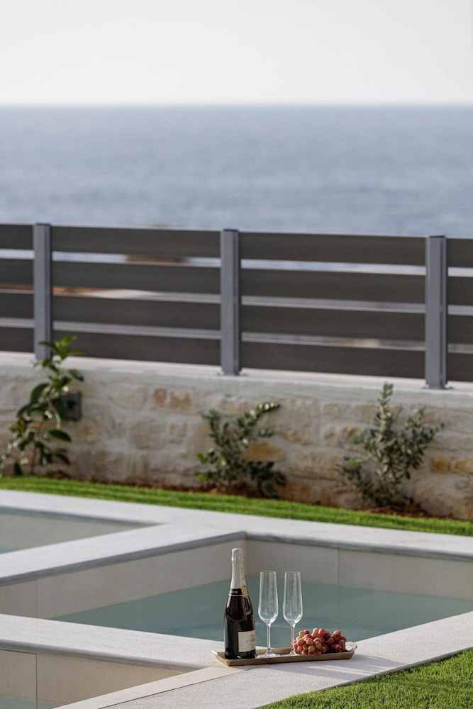 Dodici Luxury Villa - With Heated Pool view 3