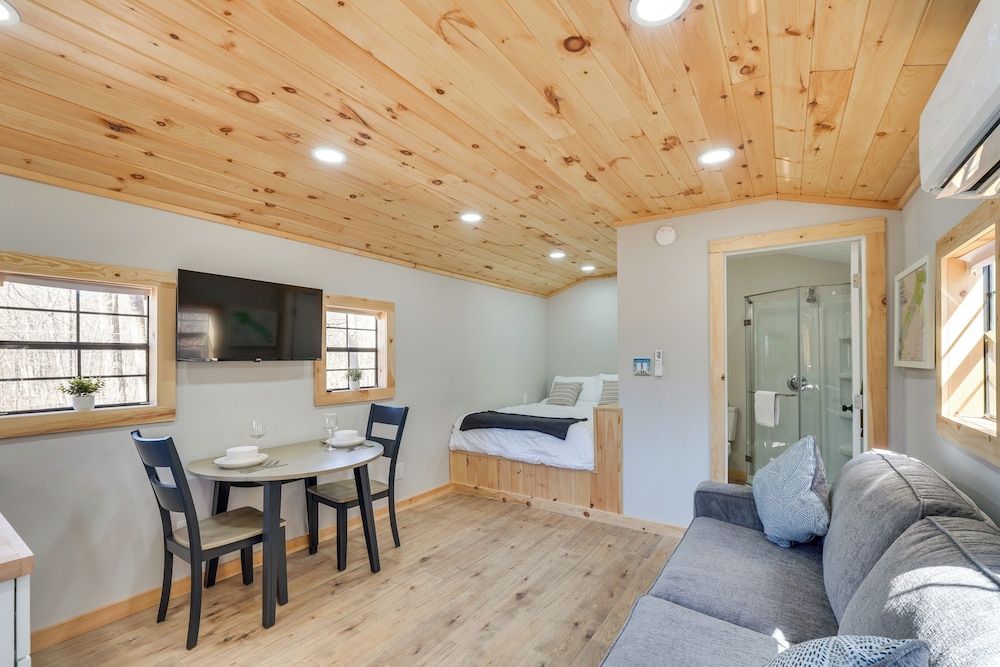 Close to Trails: Studio w/ Water Views