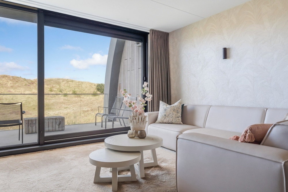 Lavish Apartment With Private Sauna