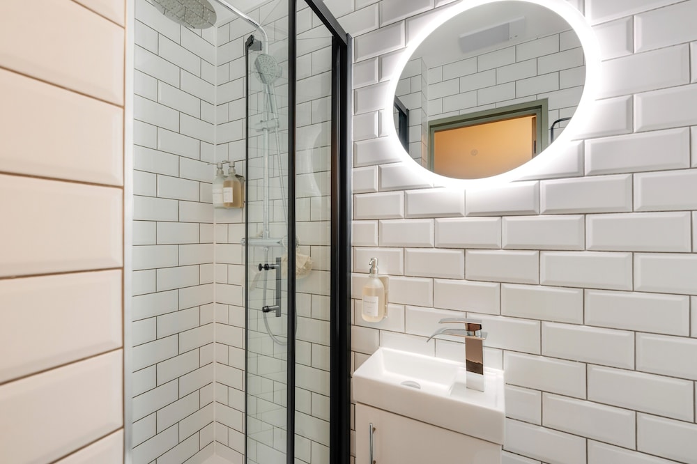 Tower Bridge Road Your Apartment