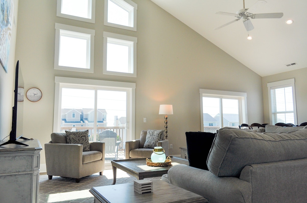 Family Tides by Topsail Realty