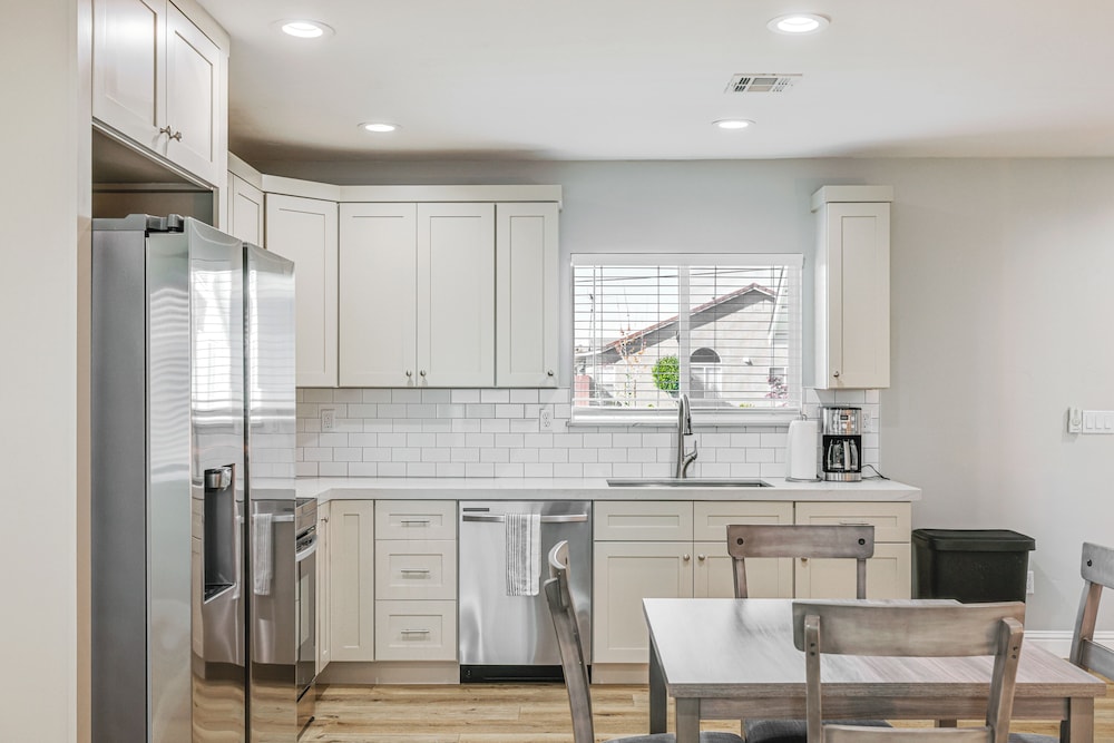 Pet-friendly Hughson Getaway, 9 Mi to Modesto! view 5
