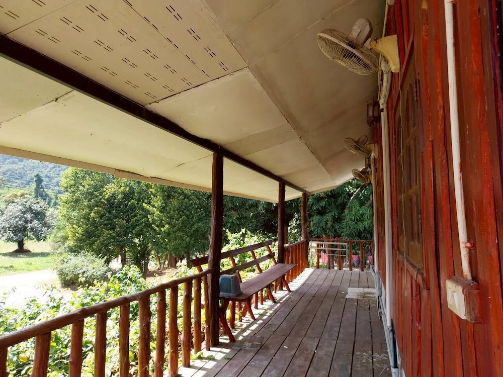 Bamboo River House Kaeng Krachan