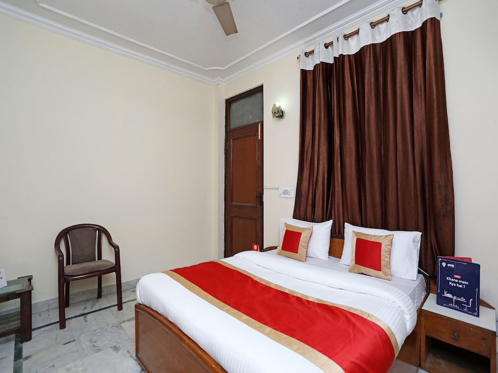 OYO 9916 Hotel Bhoomik Villas