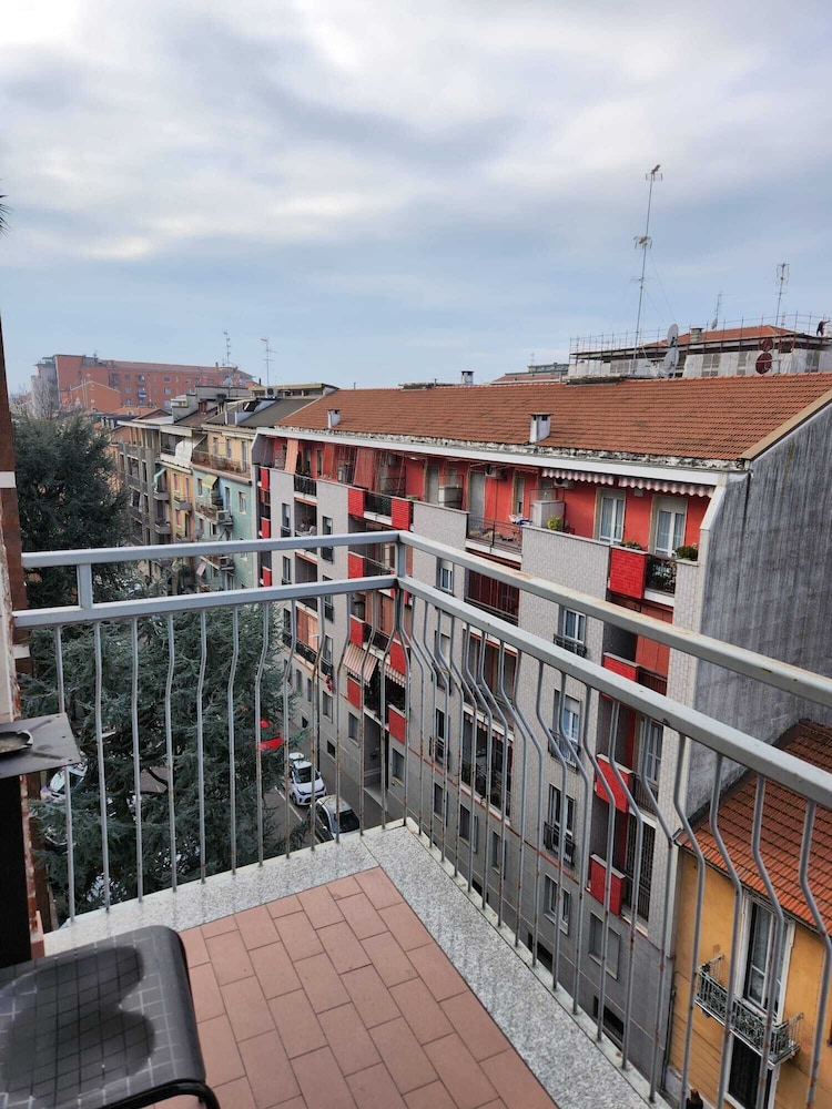 Guesthouse - Metro M1 Sesto Rondò