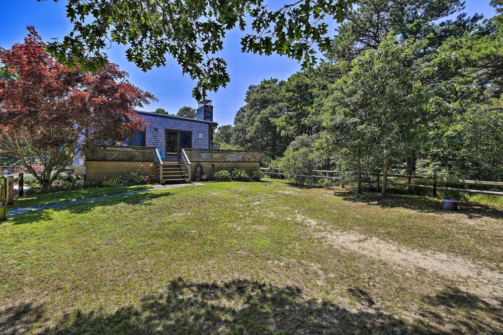 Coastal Cottage: Walk to Chipman's Cove! view 4