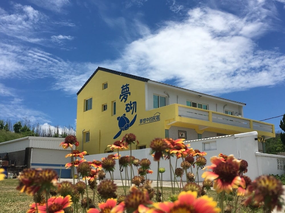 Mengqi Hostel