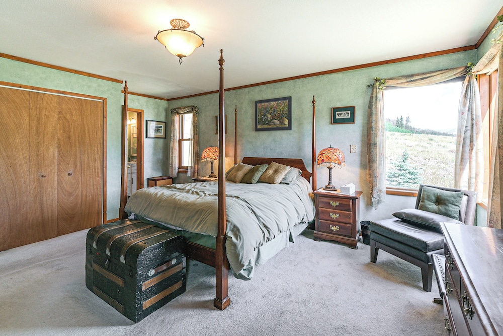'wagon Wheel Hideaway' Near Fishing in Creede!