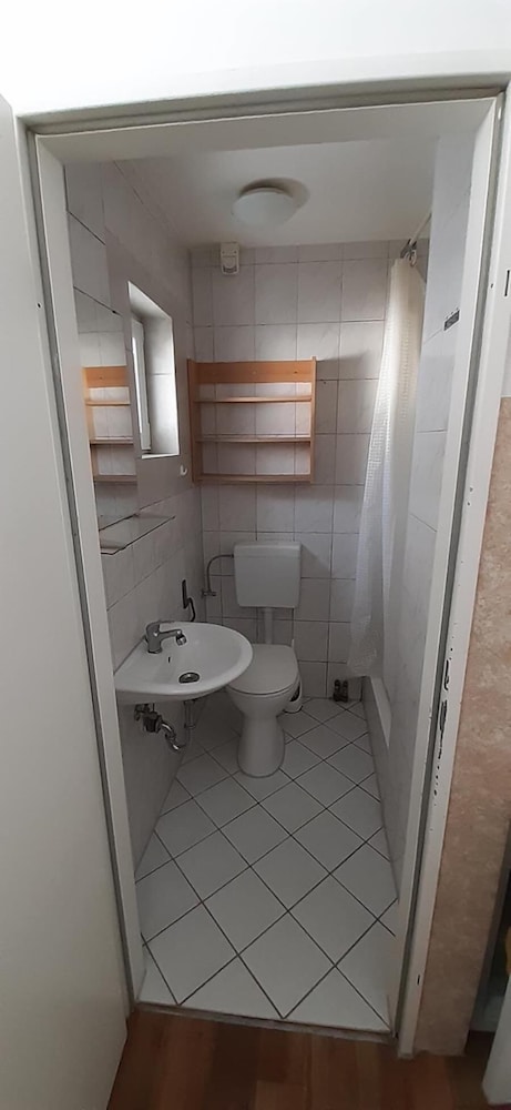 2-Rent Group Hostel Apartments EVE74