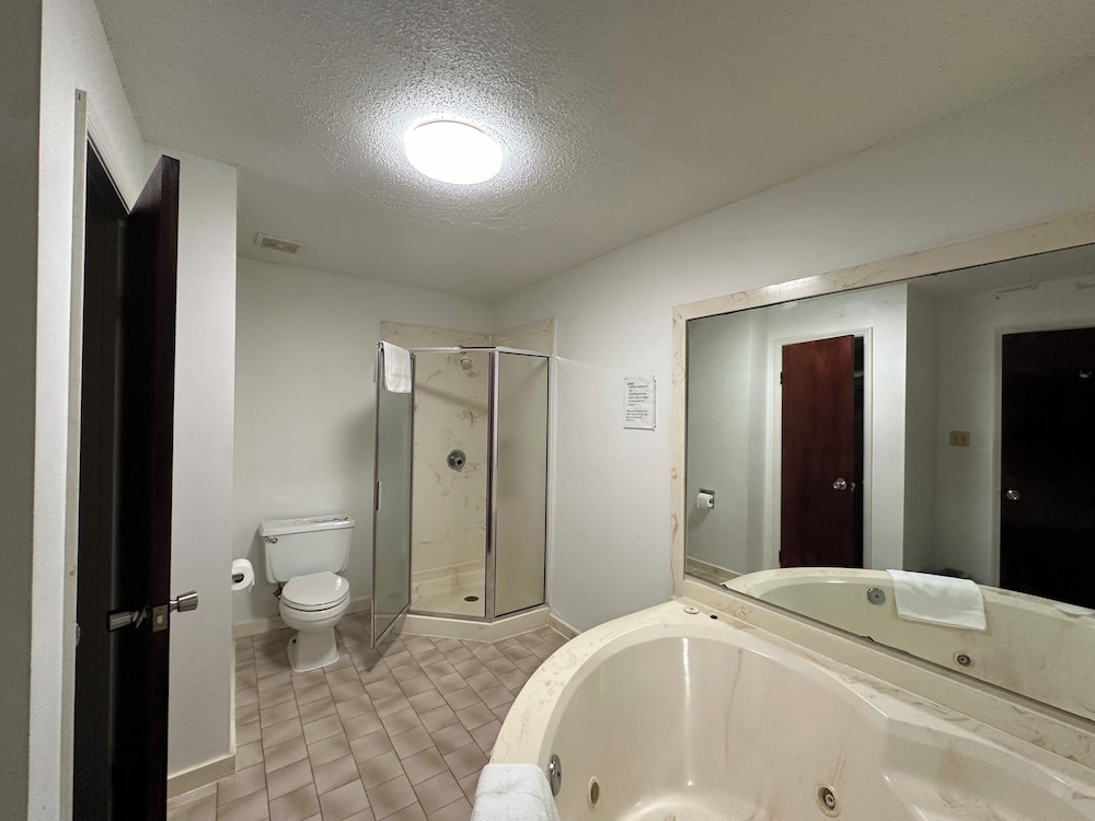 Royal Inn - Property Image 21