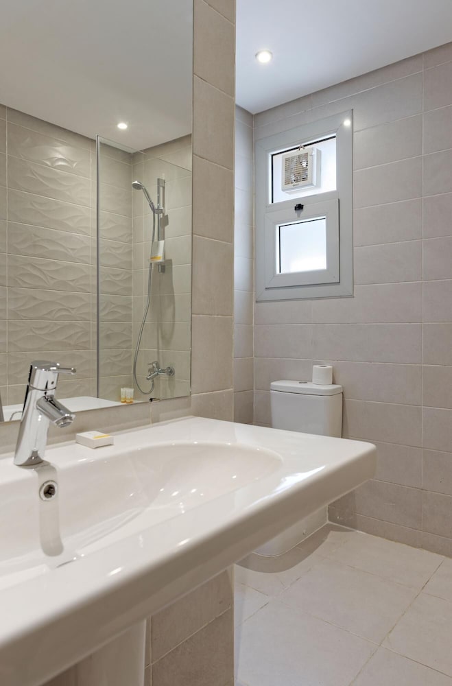 Vesta - Luxury Apt - 2Br - Cfc XII