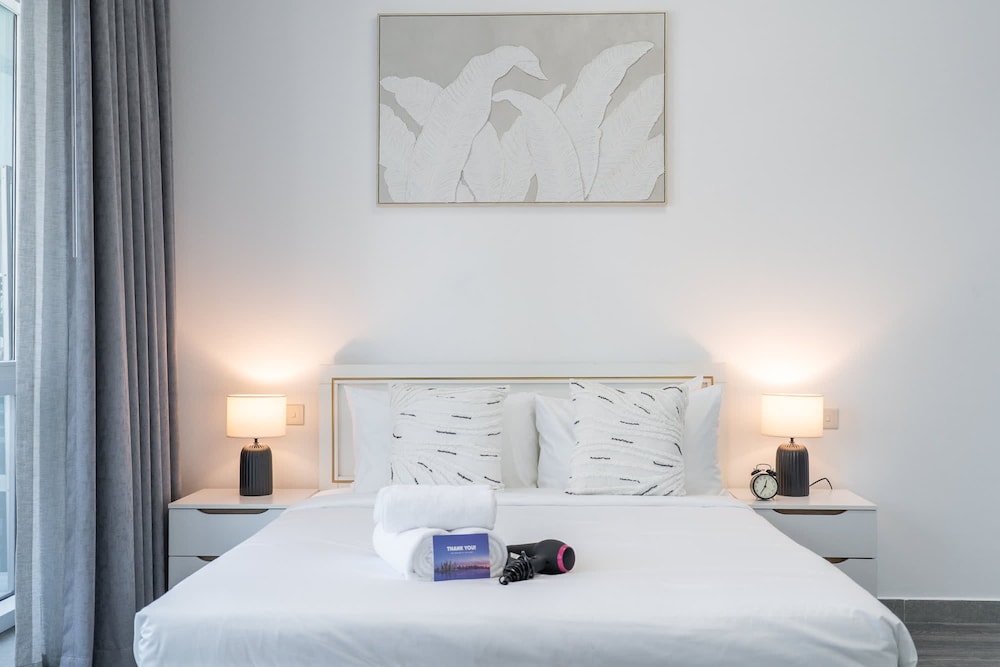 Stylish Studio Apartment in Tecom s Prime Location