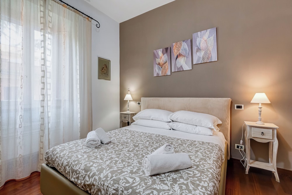 Villa Riccio-Flaminio House
