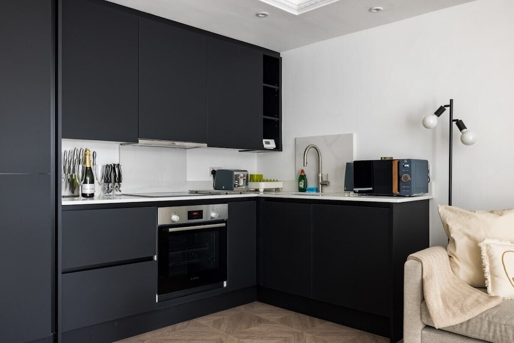 The Battersea Flat - Exquisite 2bdr Flat With Terrace