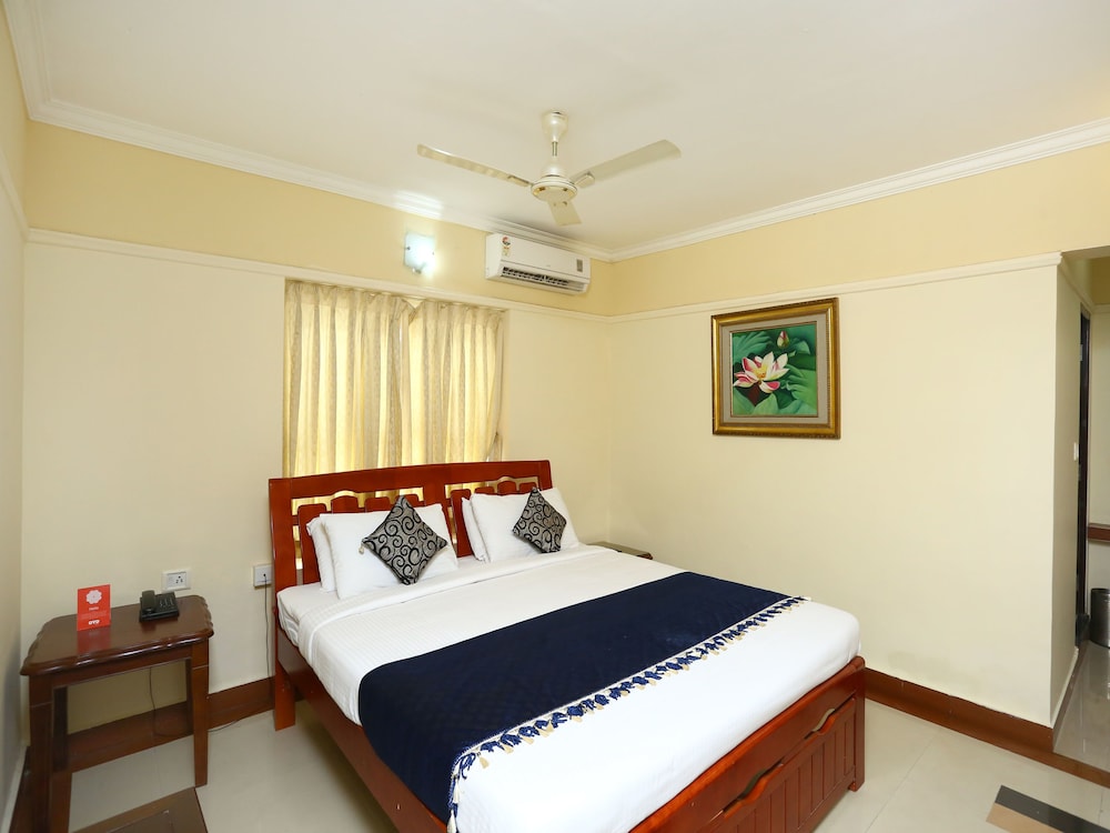 OYO 2240 Krishna Regency