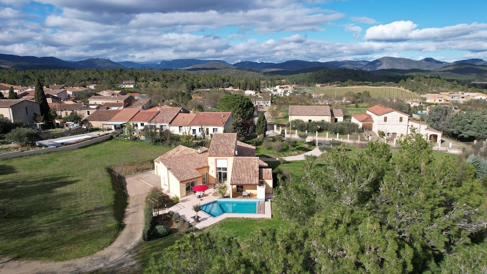 Villa in France With Private Pool & Garden
