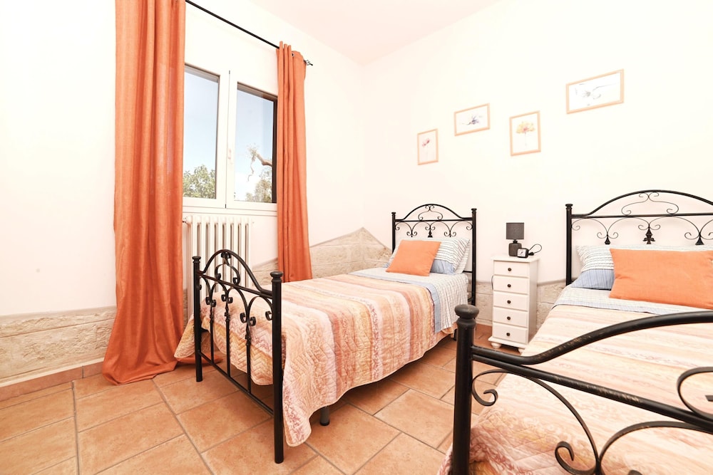 Villa Lino With Pool by Wonderful Italy