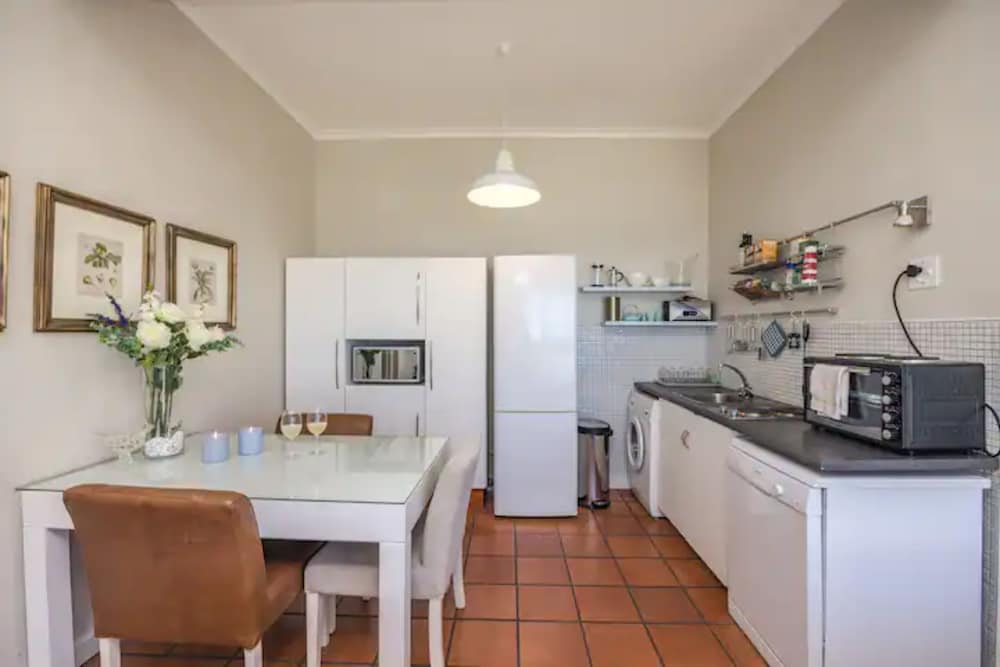 Perfect Getaway in Clifton view 5