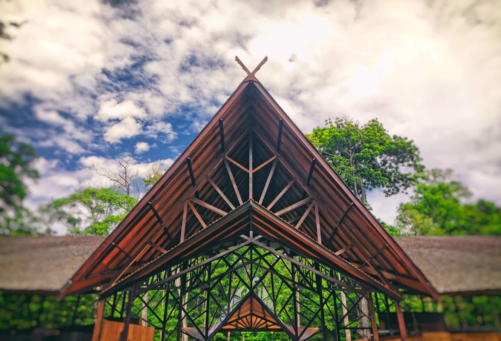 Borneo Eagle Resort