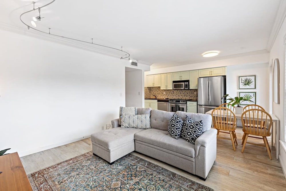 Las Olas Blvd Waterfront Apt