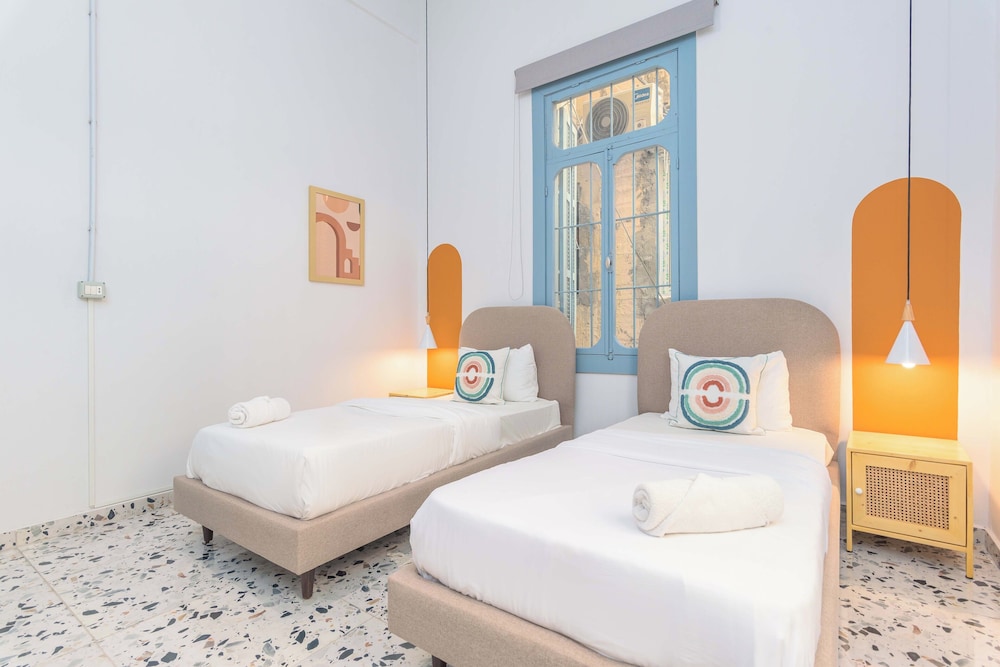 Flame 3-Bedroom Apartment in Mar Mikhael