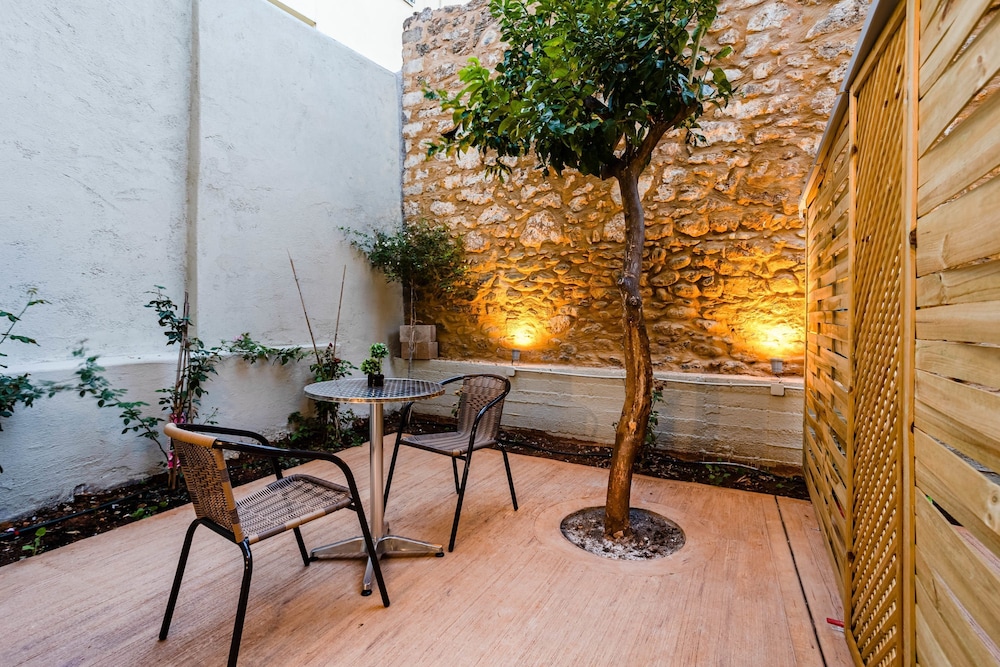 Uncover Kalamata s Hidden Gem - Cosy City Nest
