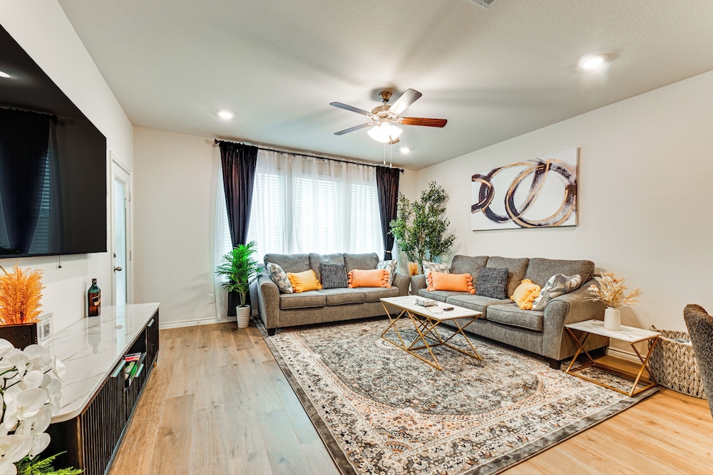 12 Mi to Dtwn Mckinney: Modern Gem w/ Patio & Yard