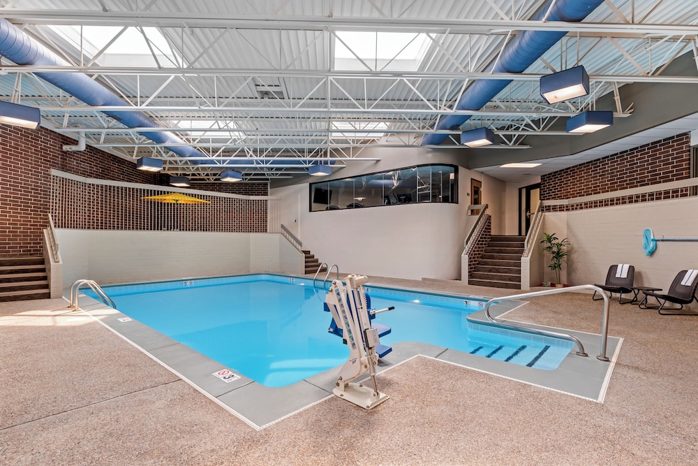 Executive Residency By Best Western Waterloo & Cedar Falls