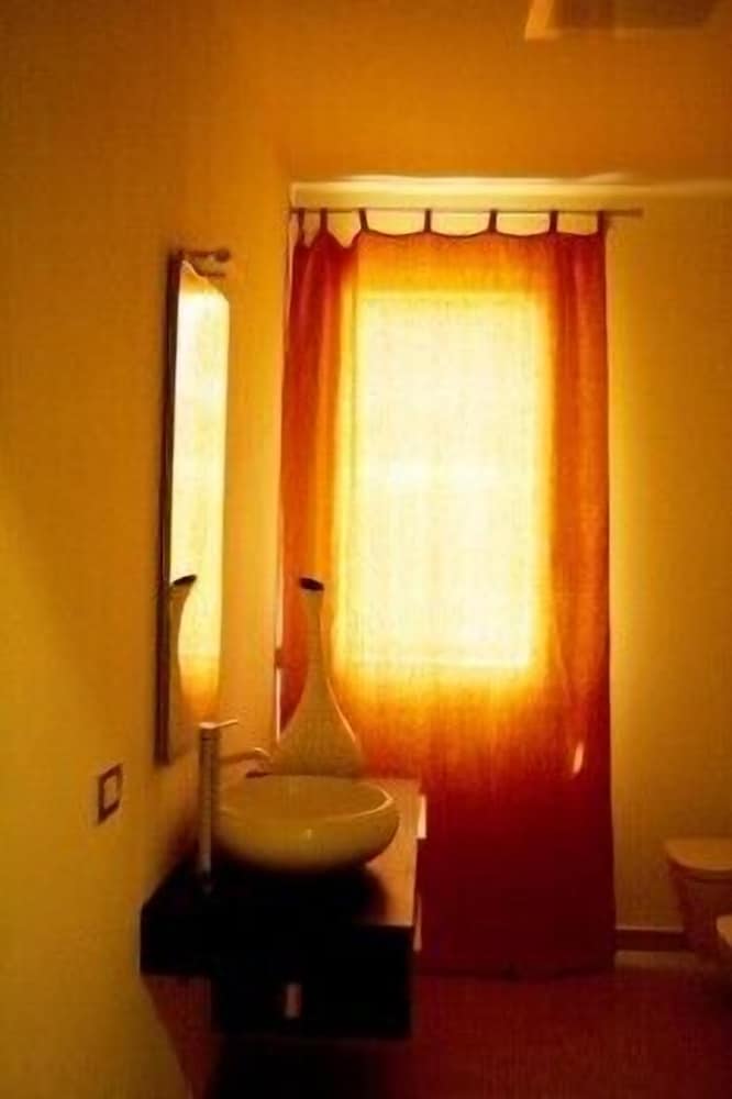 Photo 34