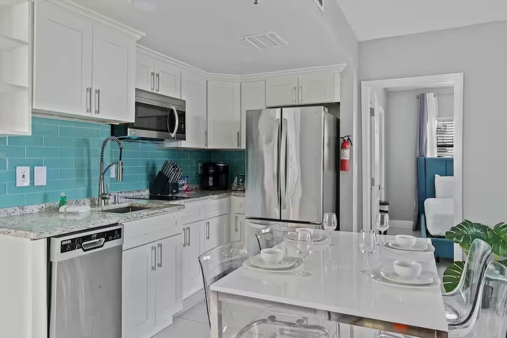 Enclave Swanky