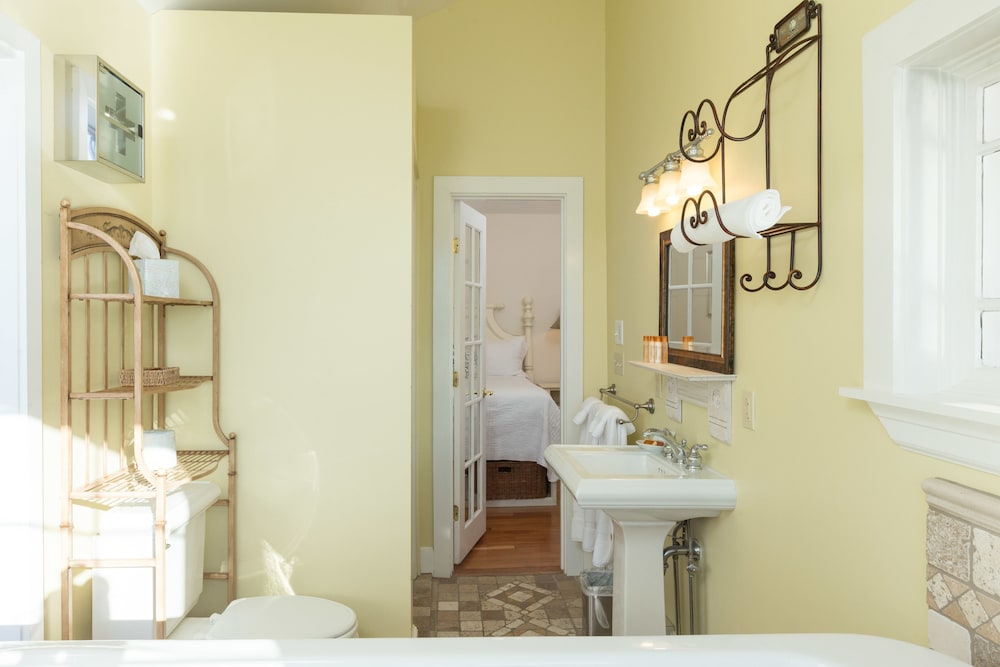 Sheepscot Harbour Village Resort