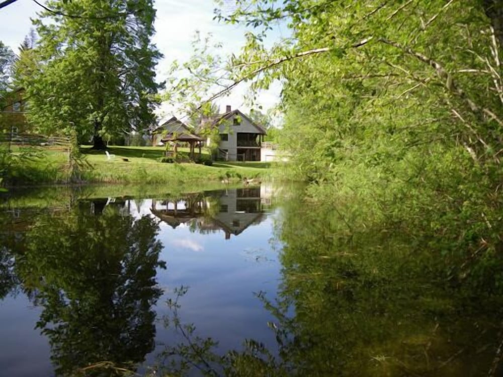 Maple Grove Guest House