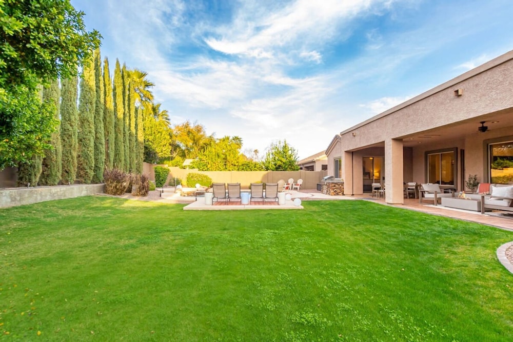 The Dreaming Tree Sleeps 10 Pool Spa Firepit BBQ