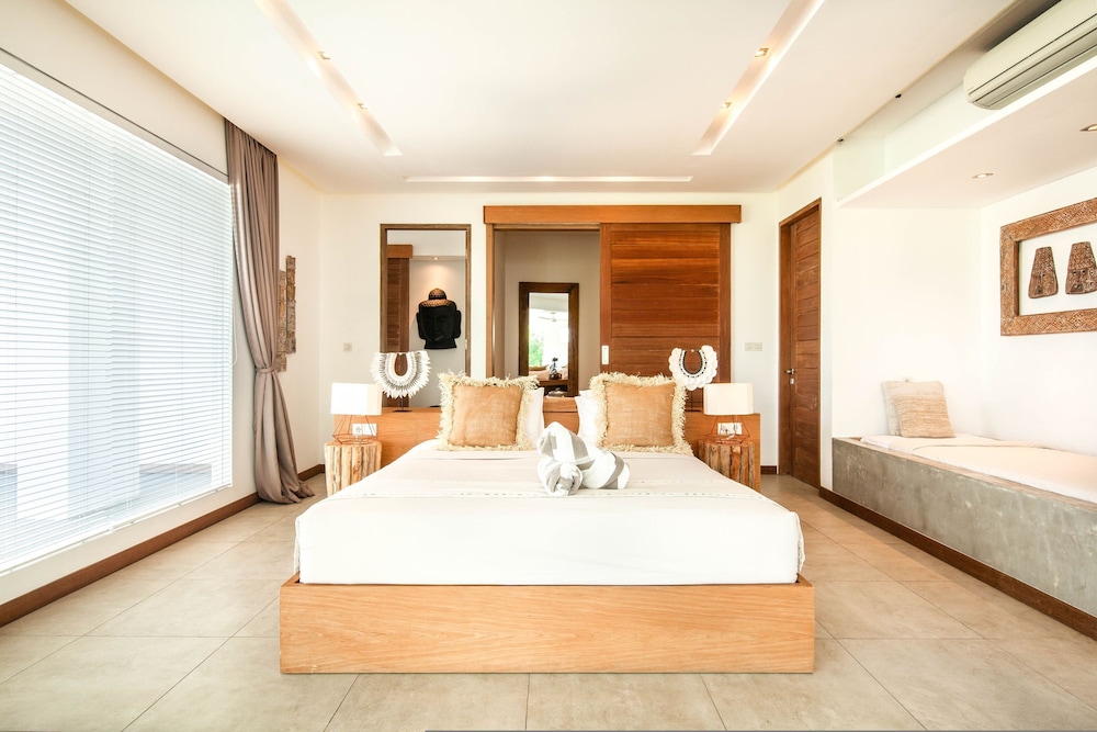 Niko 2 R New Villa Close to Finns Beach Club